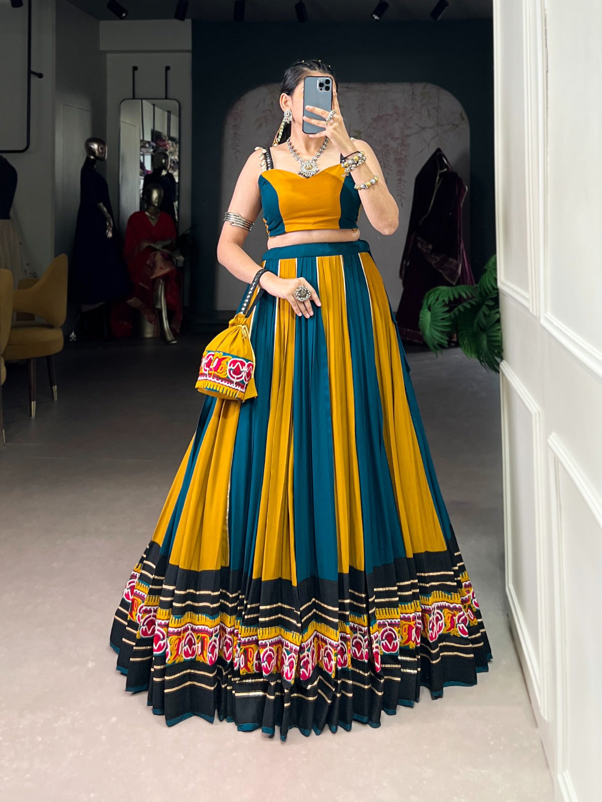 navratri outfit | gamthi work lehenga with 8 meter flair rpd fashion