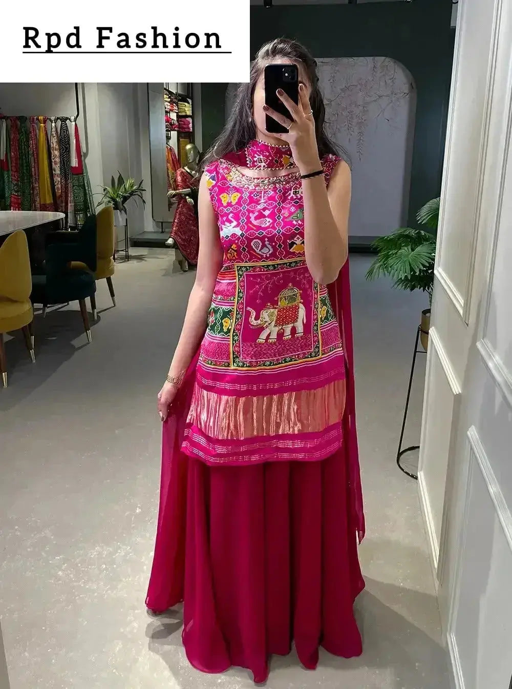BEAUTIFUL GAJJI SILK PRINTE KURTI PLAZO - RPD Fashion