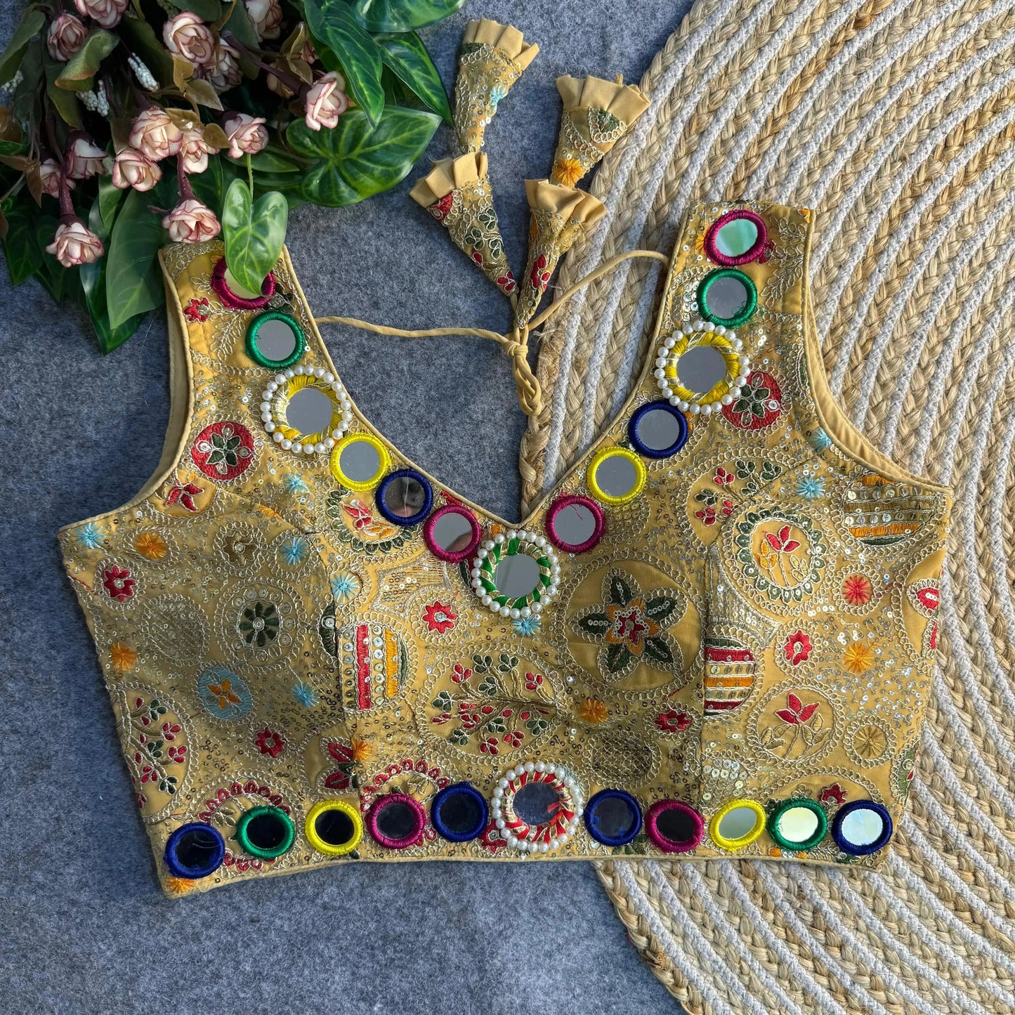 beautiful traditional blouse with heavy stitching and padded back open style - rpd fashion