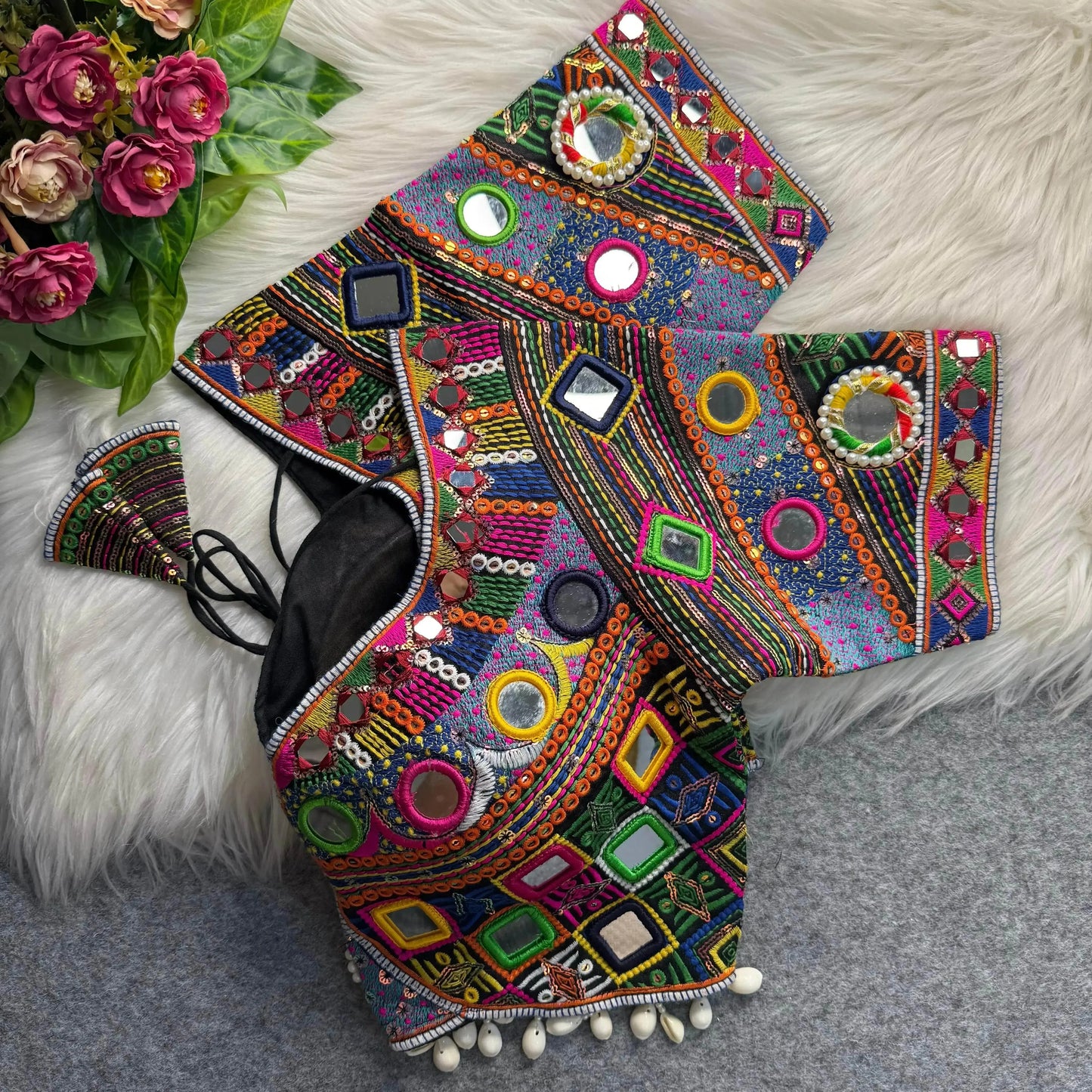 beautiful traditional blouse with heavy stitching and padded back open style - rpd fashion