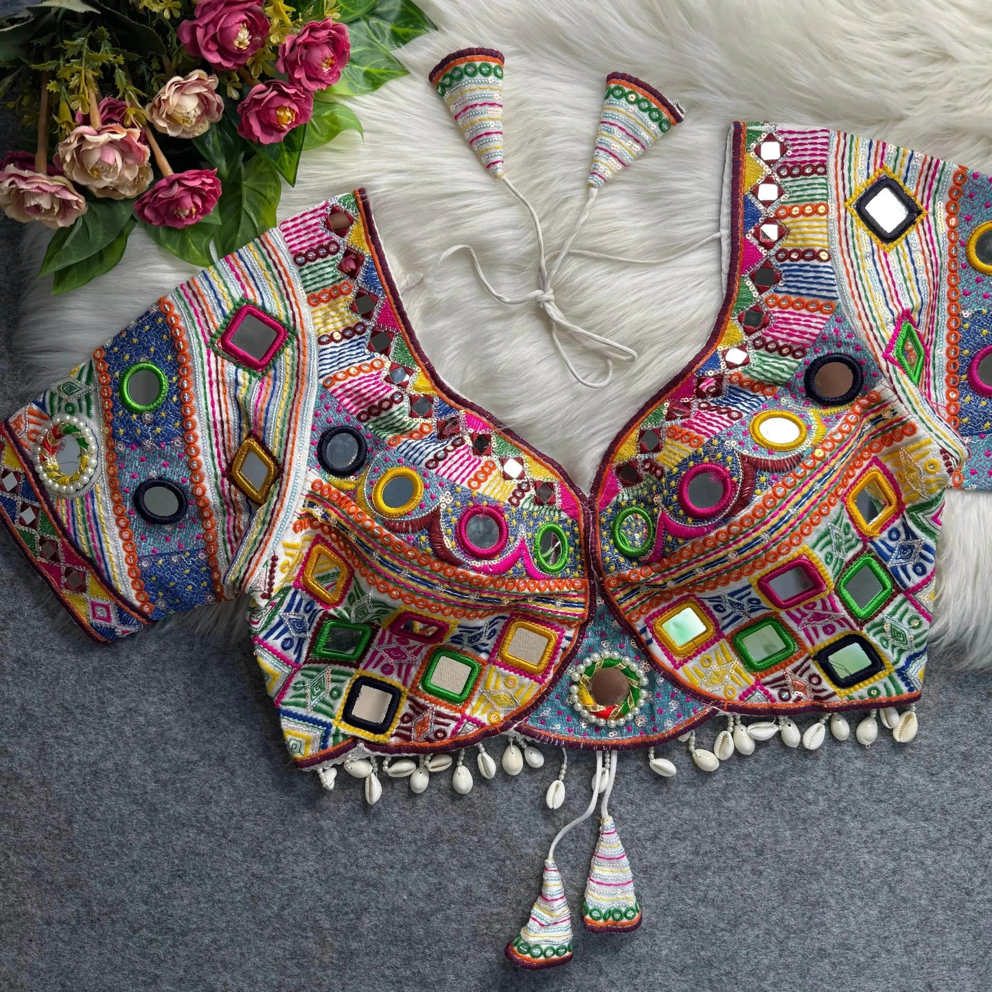 beautiful traditional blouse with heavy stitching and padded back open style - rpd fashion