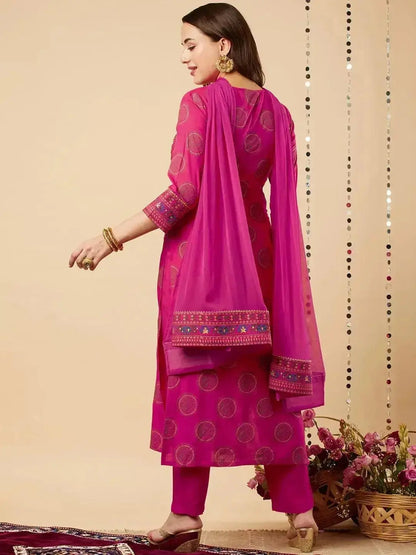 Cotton Kurta Set for Women | Pink Printed Kurti Pant with Dupatta Set - RPD Fashion