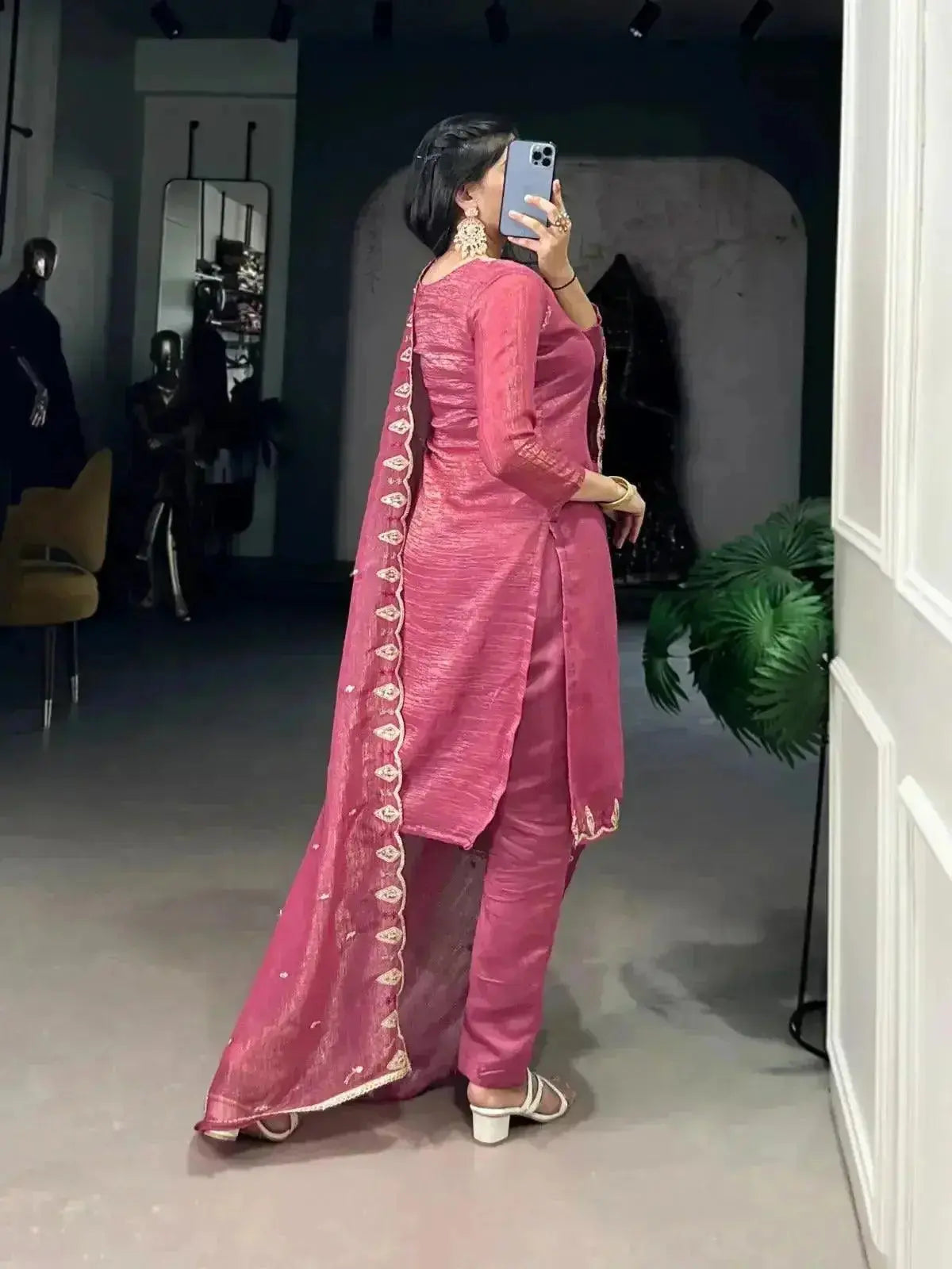 ELEGANT SILVER GLORY EMBROIDERED SUIT SET FOR WOMEN - RPD Fashion