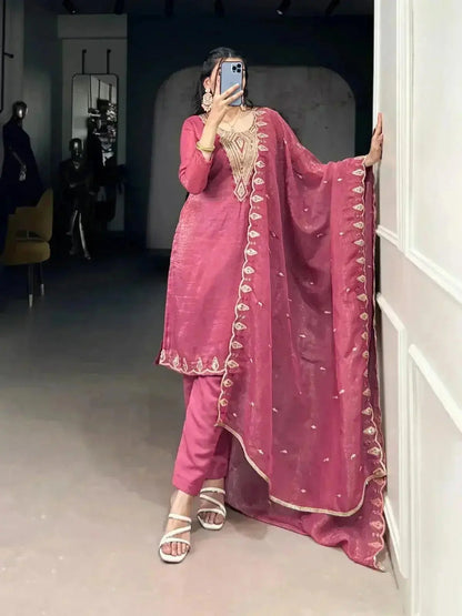 ELEGANT SILVER GLORY EMBROIDERED SUIT SET FOR WOMEN - RPD Fashion