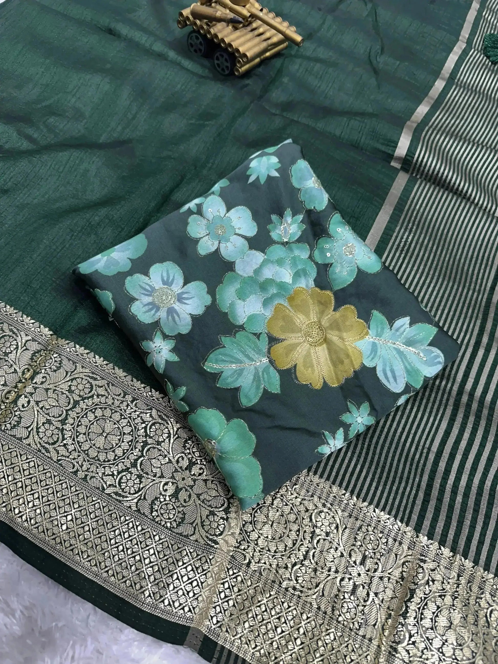 Green saree with floral patterns and gold border - RPD Fashion