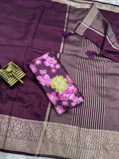 Green saree with floral patterns and gold border - RPD Fashion