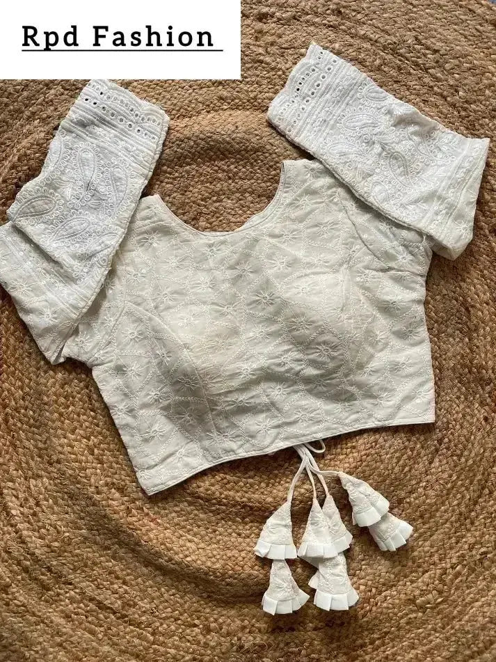 hakoba pompom blouse in off-white - rpd fashion