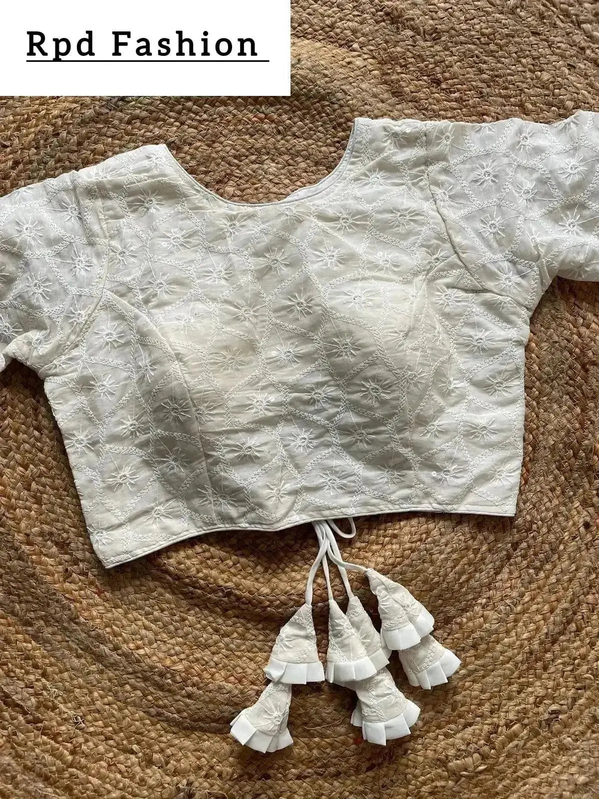 hakoba pompom blouse in off-white - rpd fashion
