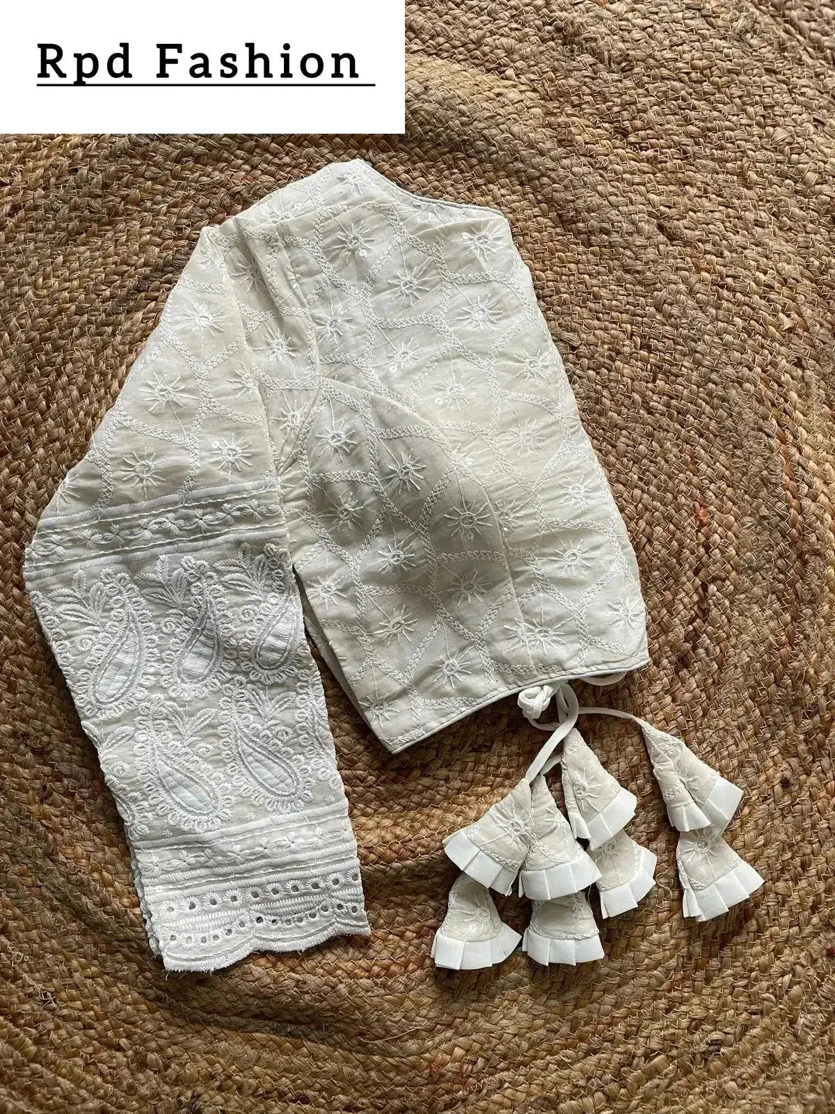 hakoba pompom blouse in off-white - rpd fashion