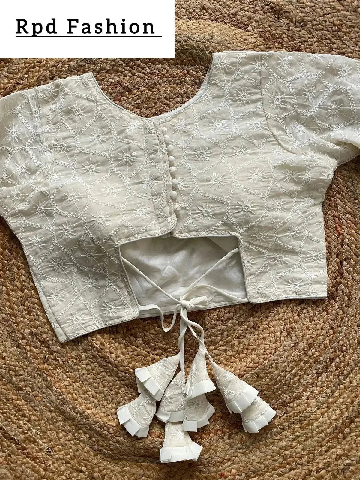 hakoba pompom blouse in off-white - rpd fashion