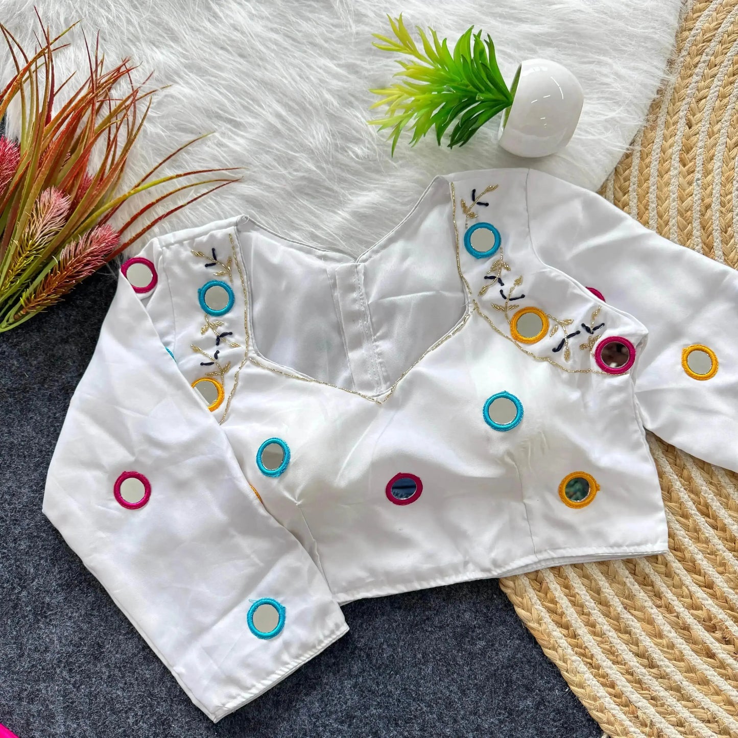 original mirror cover blouse with hand thread work and kardana - rpd fashion