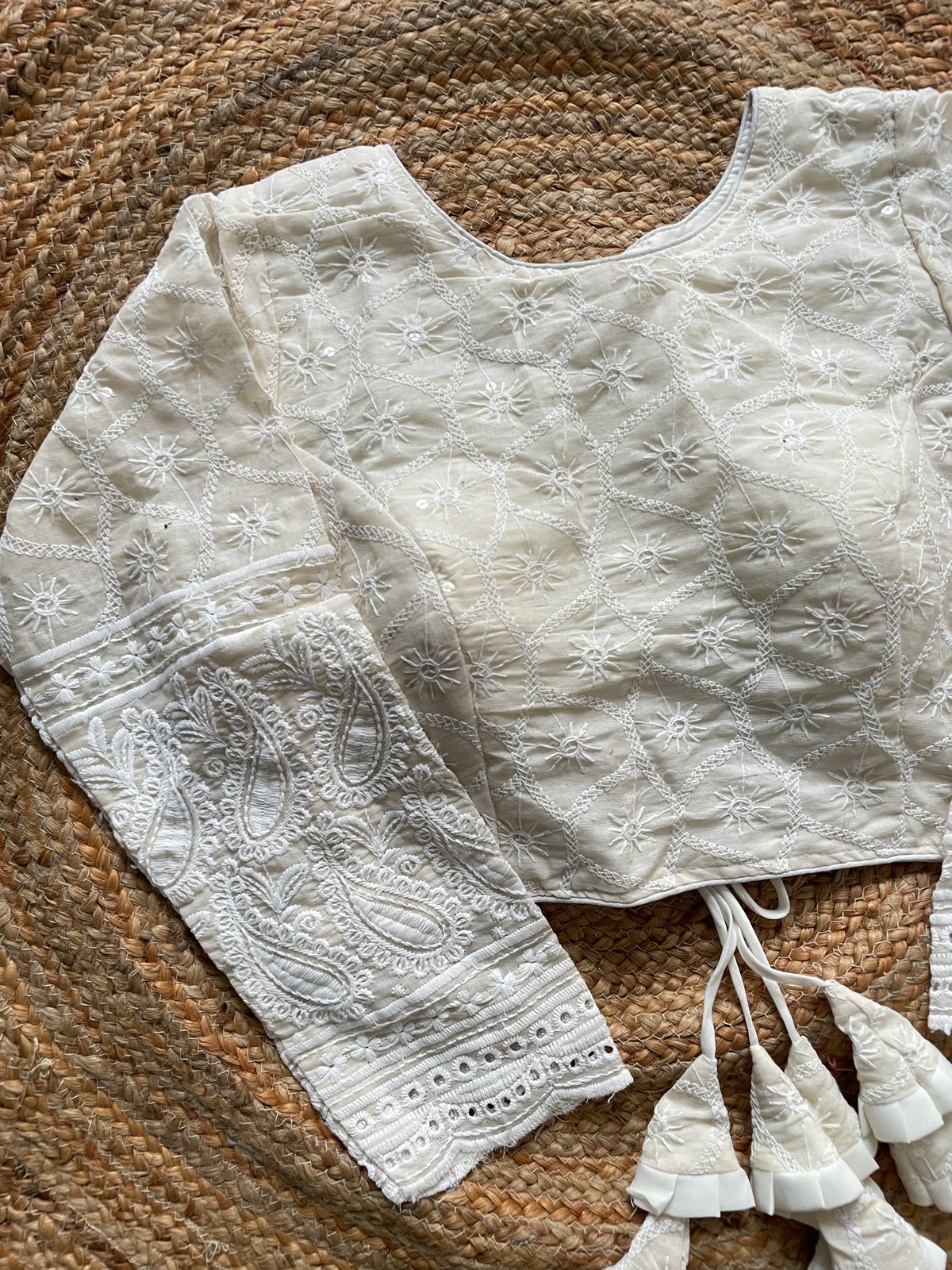 hakoba pompom  blouse