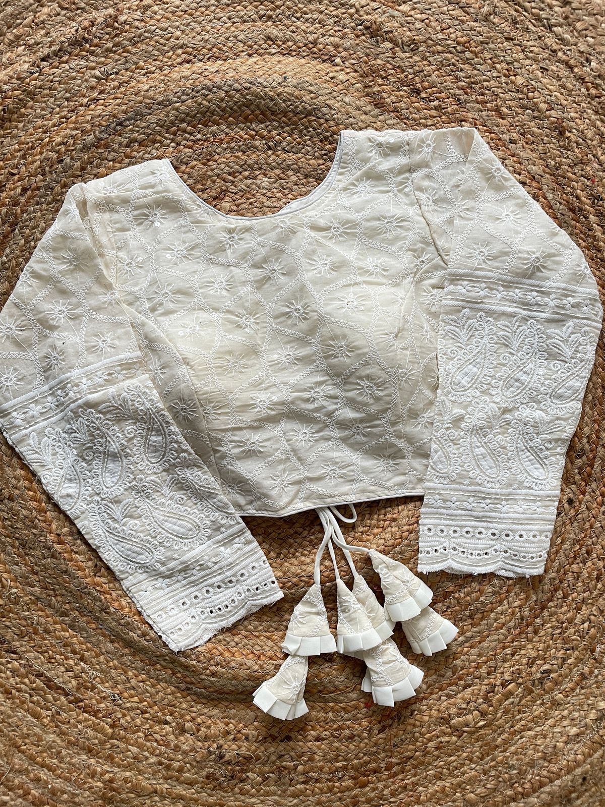 hakoba pompom  blouse