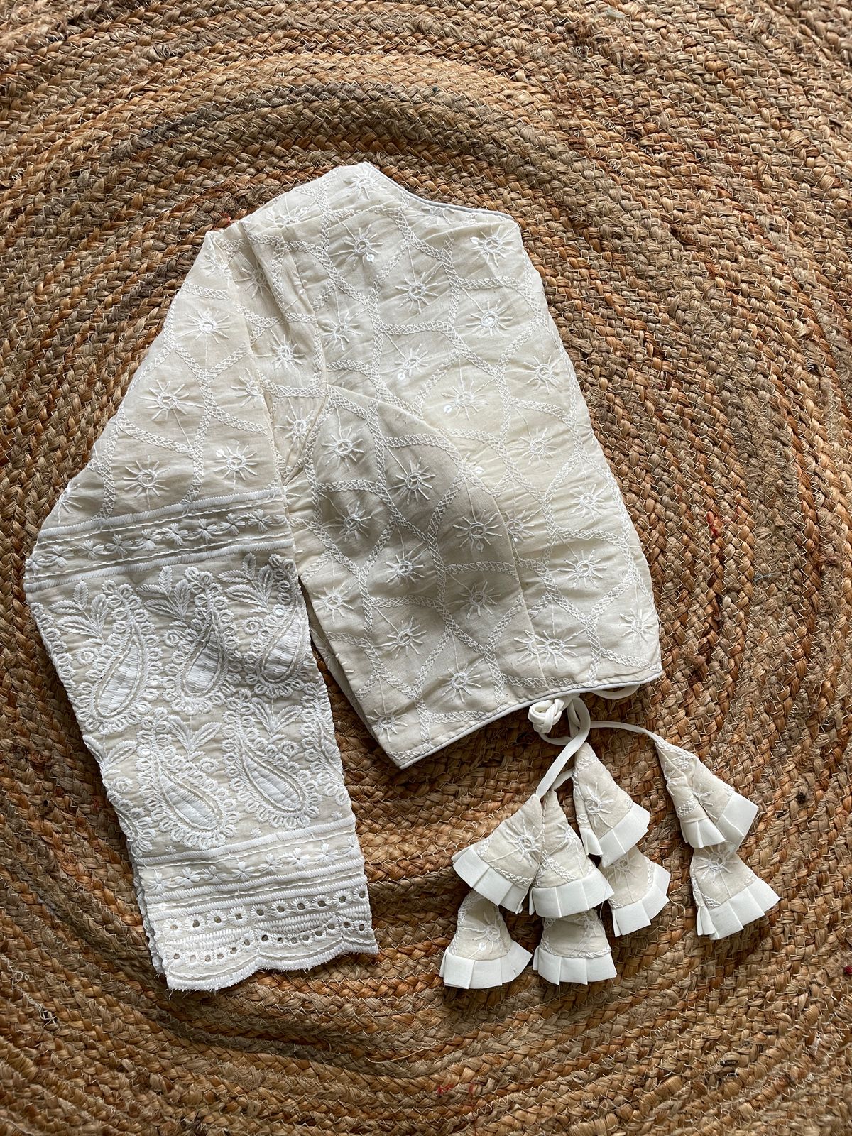 hakoba pompom  blouse