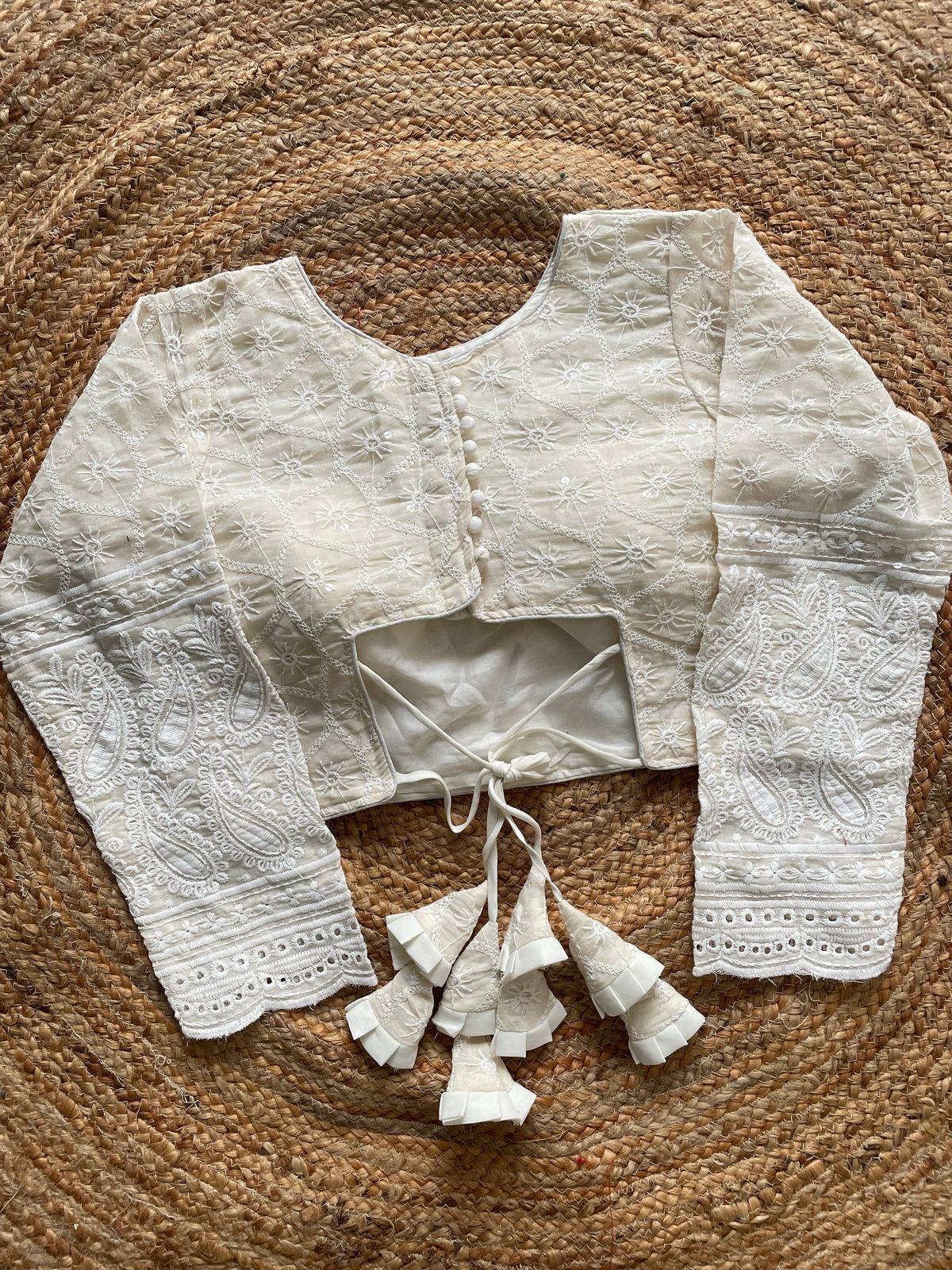 hakoba pompom  blouse