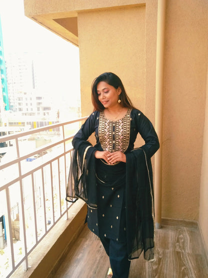 embroidered kurta set with dupatta for women - RPD Fashion