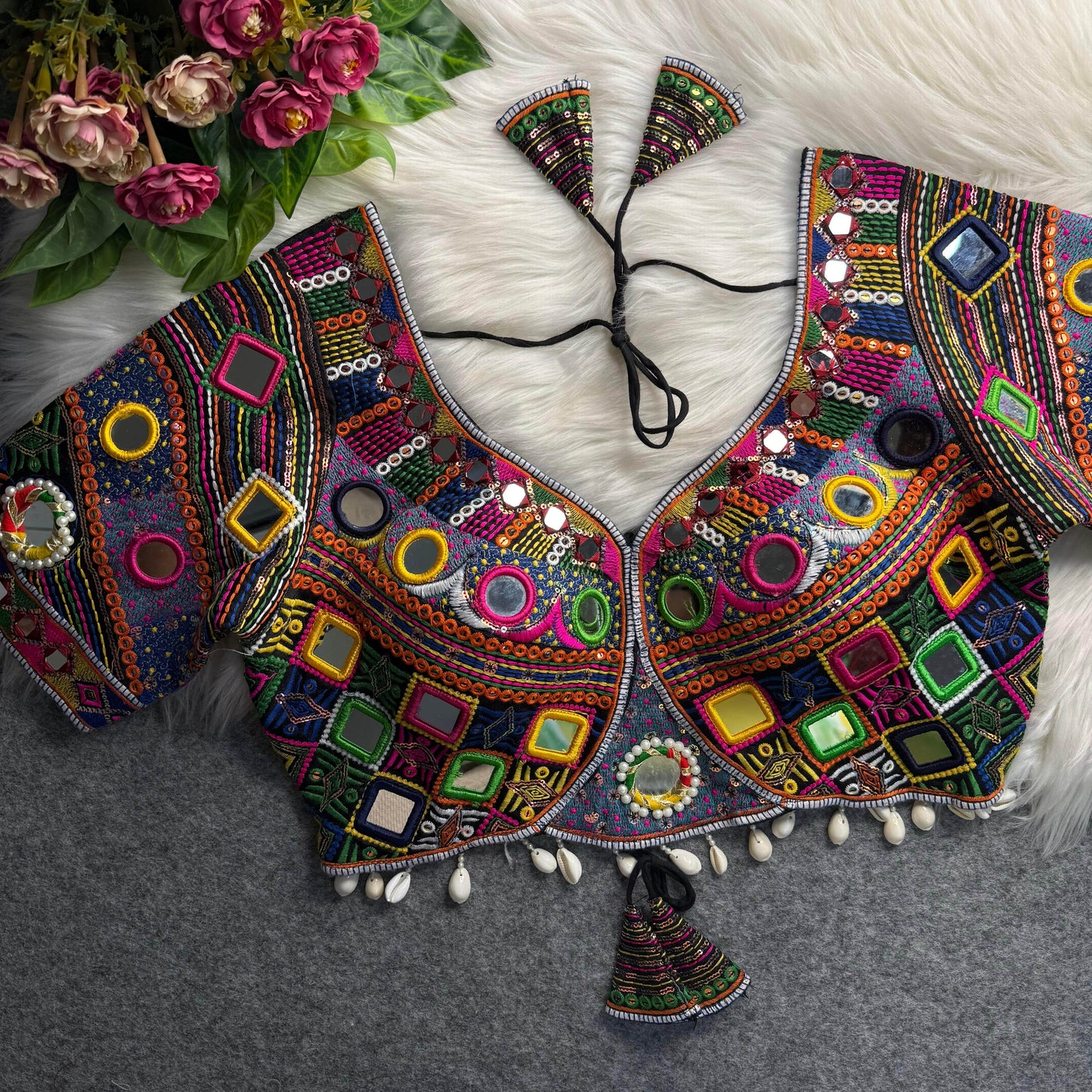 beautiful traditional blouse with heavy stitching and padded back open style - rpd fashion