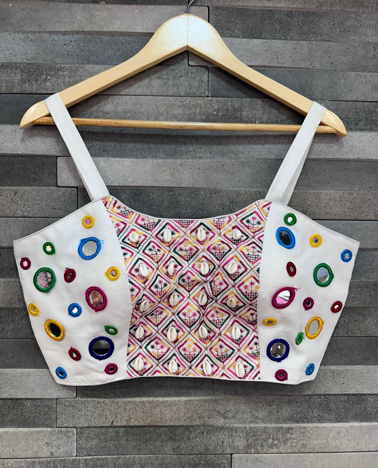 spaghetti style real kodi withe real mirror blouse rpd fashion